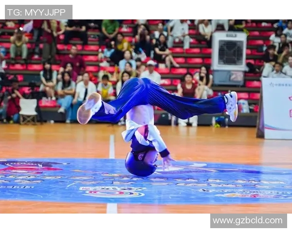 北京滑板队在全国街舞大赛中展现独特节奏表现引领体育新风潮