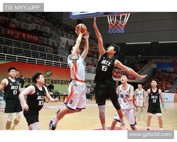 体育实时数据深入解析杭州篮球队快攻战术的核心要素与执行技巧